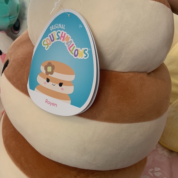 Squishmallow rayen - Picture 2 of 2